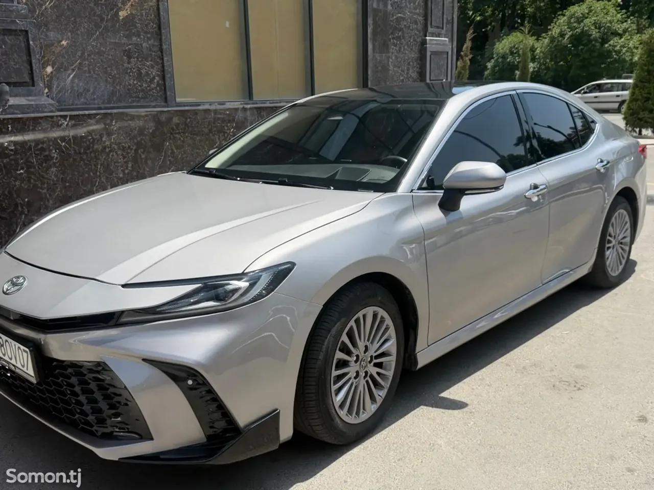 Toyota Camry 2025 · 2.0 AT