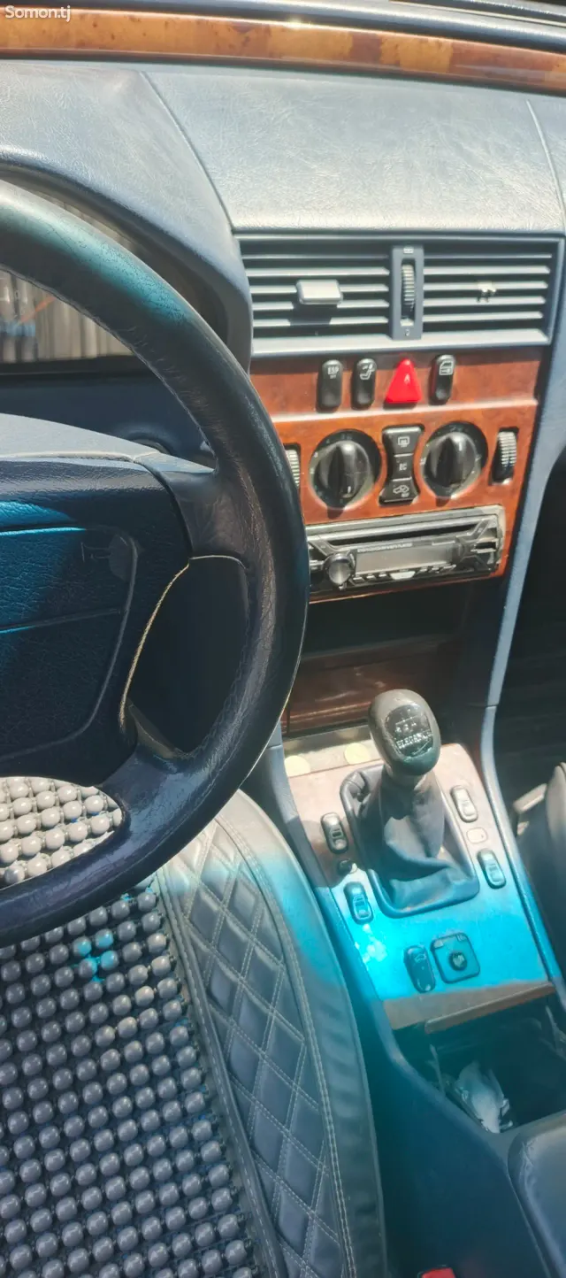 Mercedes-Benz C class 2000 · 1.8 MT