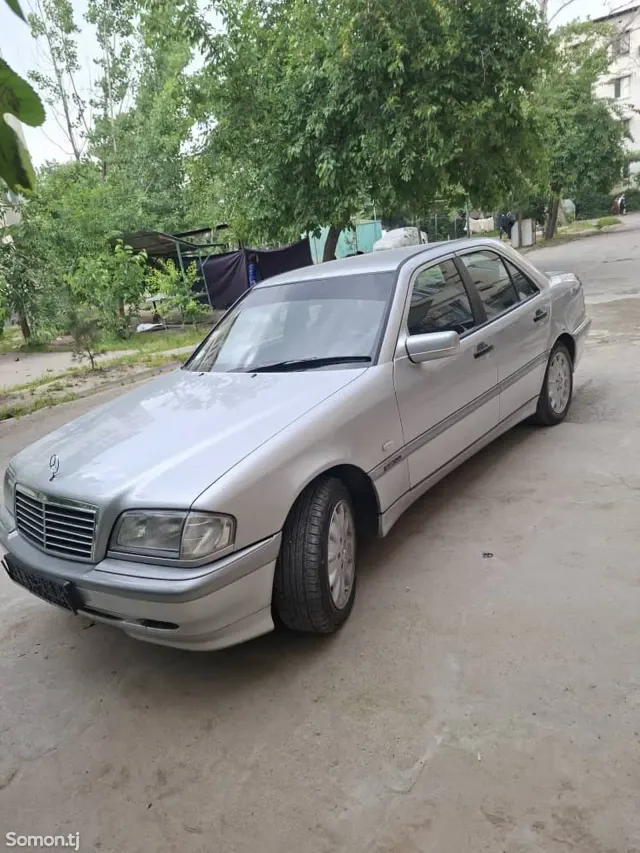 Mercedes-Benz C class 2000 · 1.8 AT