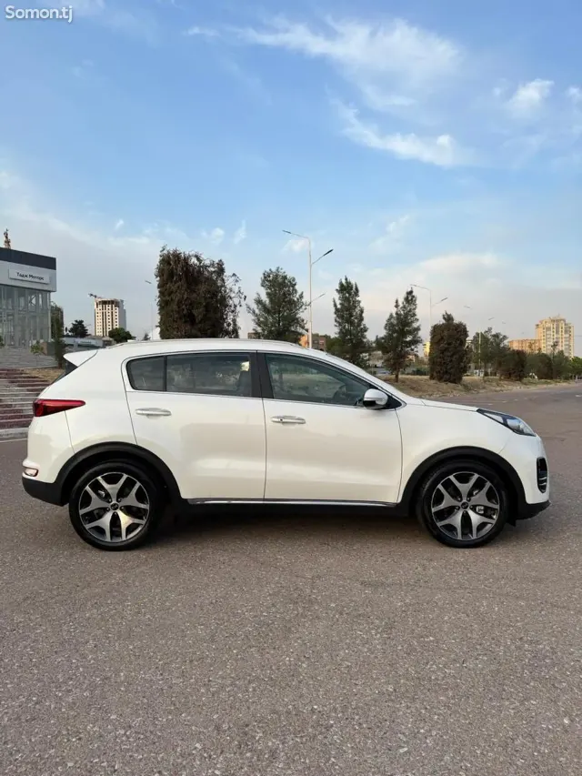 Kia Sportage 2016 · 2.0 AT