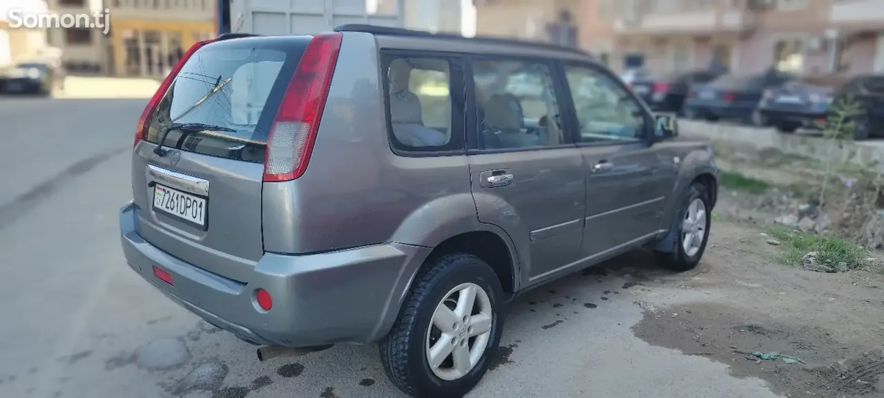 Nissan X-Trail 2007 · 2.0 AT