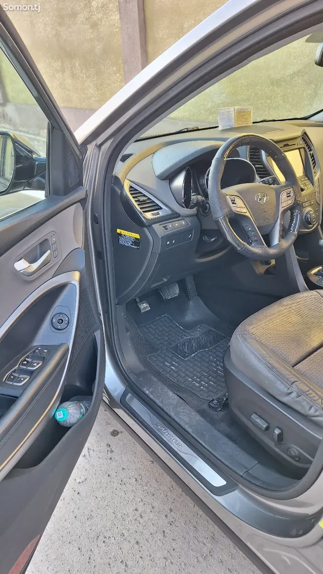Hyundai Santa Fe 2015 · 2.0 AT