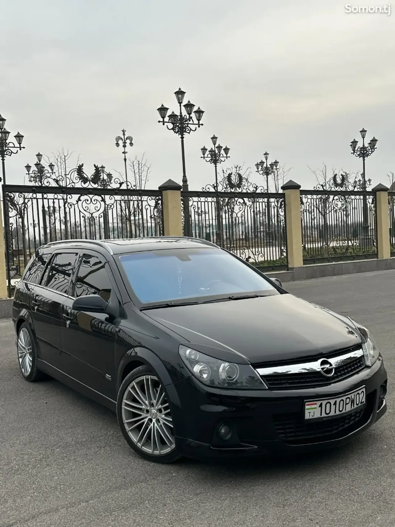 Opel Astra H 2008 · 1.9 MT