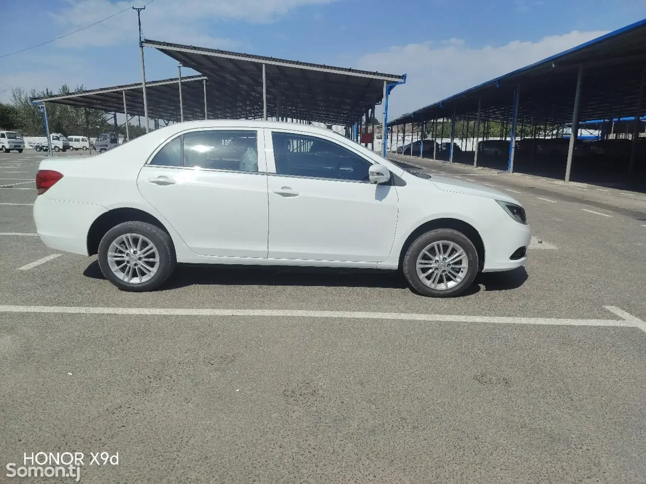 BYD E5 2020 · AT