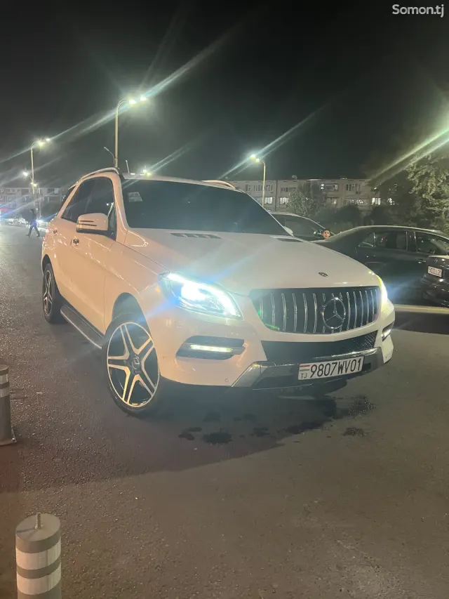 Mercedes-Benz ML class 2012 · 3.5 AT
