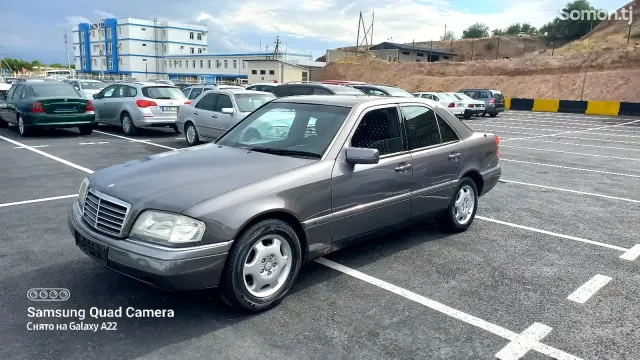 Mercedes-Benz C class 1995 · 1.8 MT