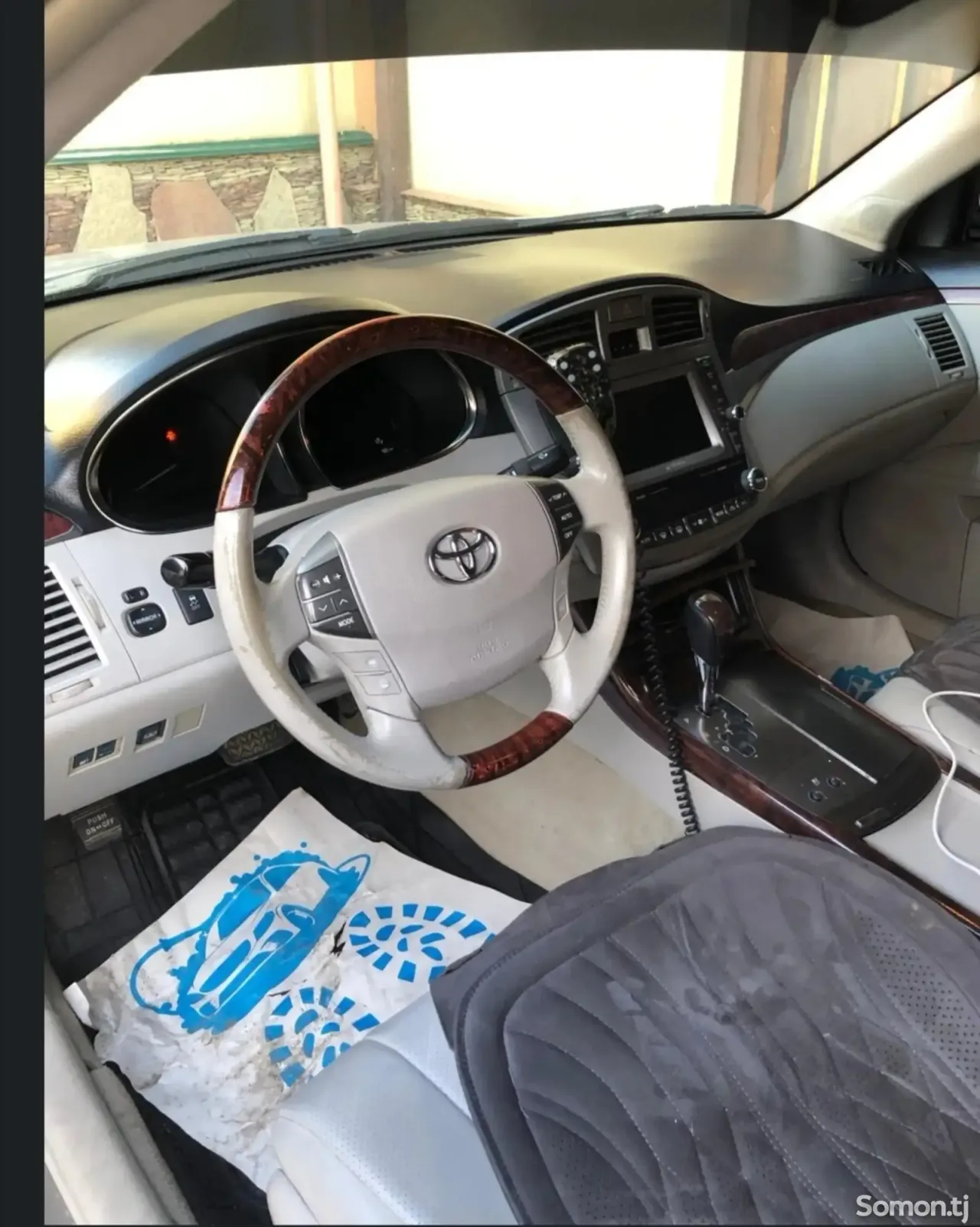 Toyota Avalon 2011 · 3.5 AT