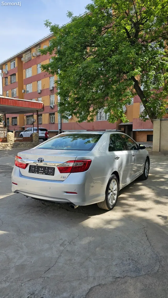 Toyota Camry 2016 · 2.5 AT