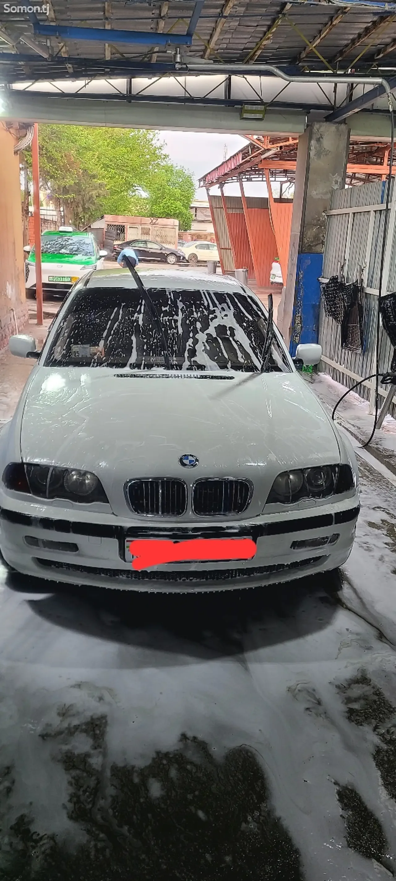 BMW 3 series 2000 · 1.8 MT