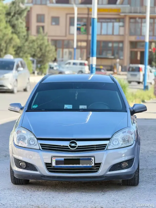Opel Astra H 2008 · 1.8 MT