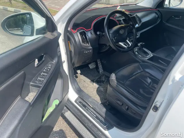Kia Sportage 2011 · 2.0 AT