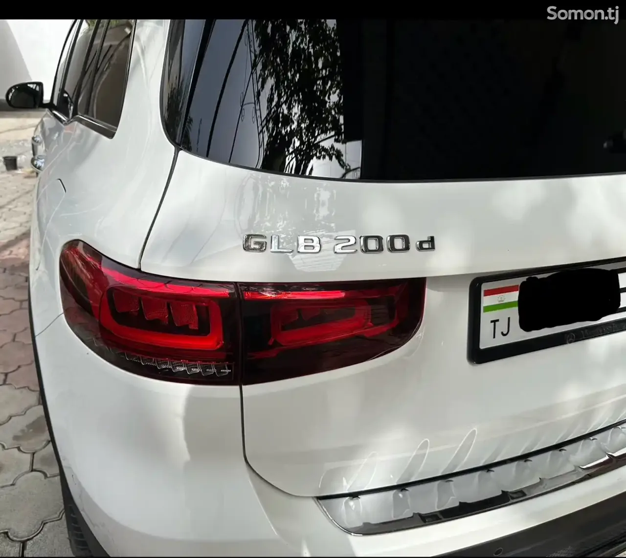 Mercedes-Benz GLB class 2023 · 2.0 AT