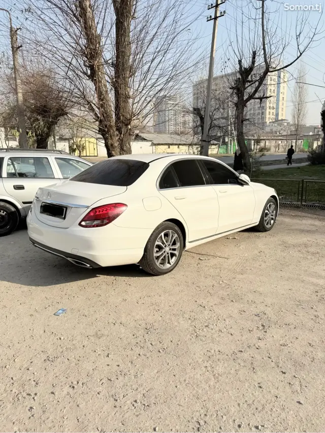 Mercedes-Benz C class 2015 · 2.0 AT