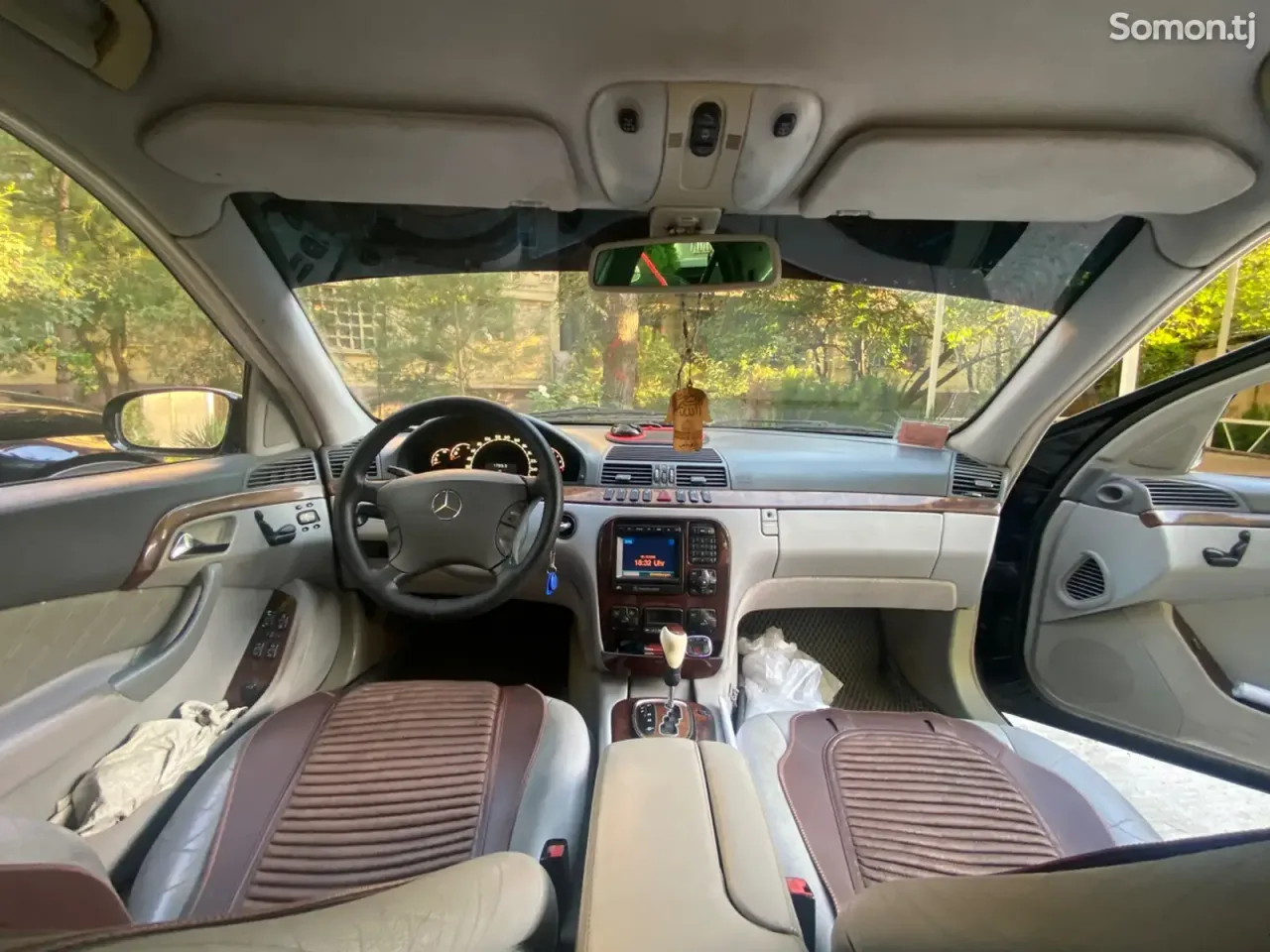 Mercedes-Benz S class 2002 · 3.2 AT