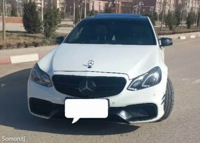 Mercedes-Benz E class 2010 · 3.5 AT