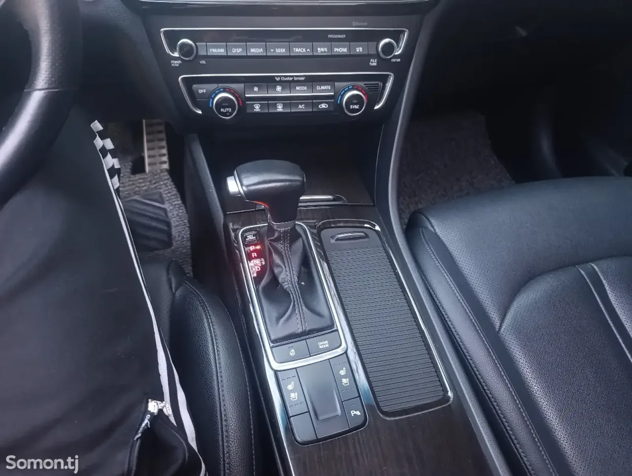 Kia K7 2017 · 2.2 AT