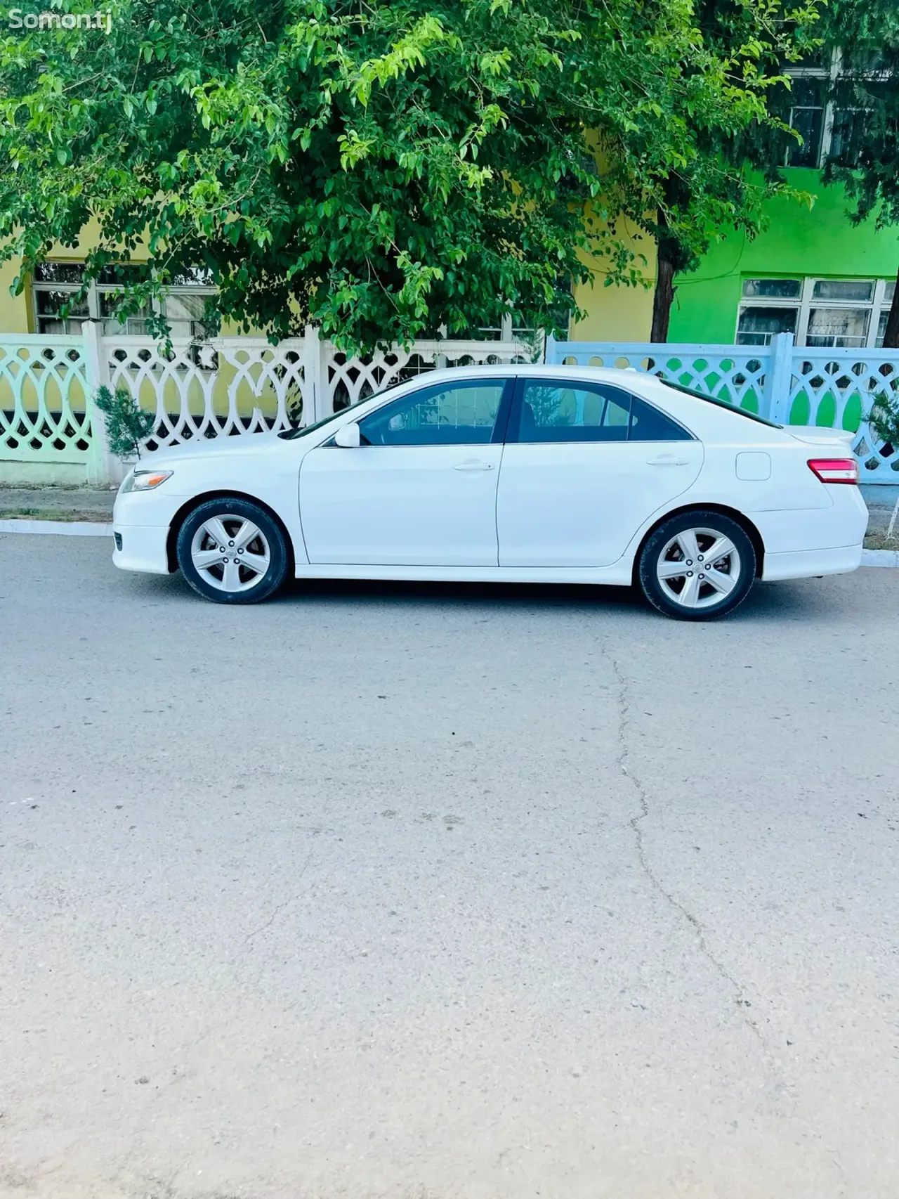 Toyota Camry 2010 · 2.5 AT