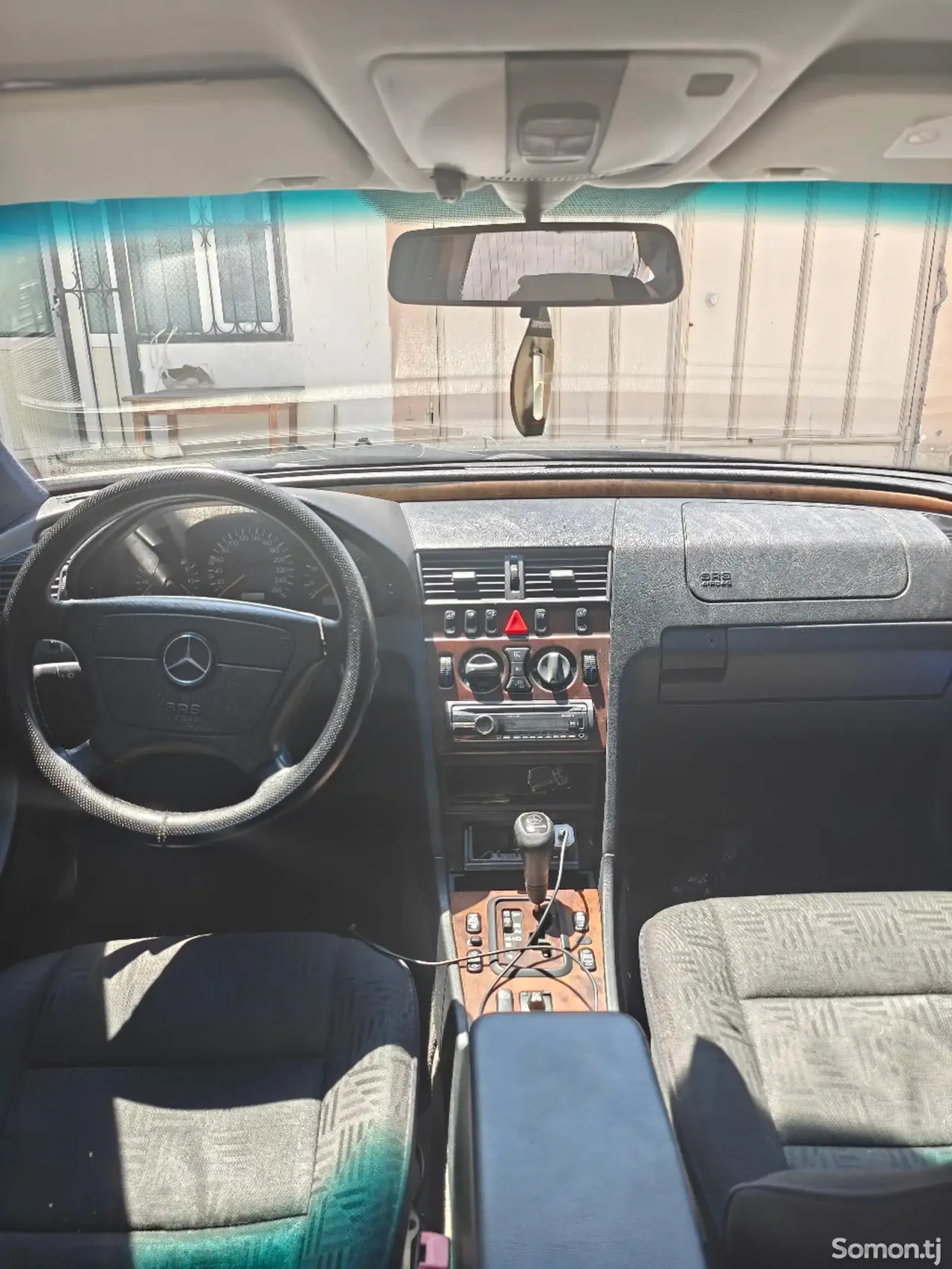 Mercedes-Benz C class 1999 · 2.4 AT