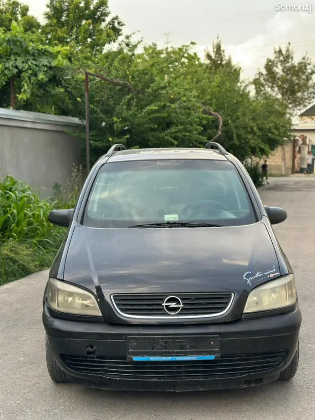 Opel Zafira 1999 · 1.6 MT