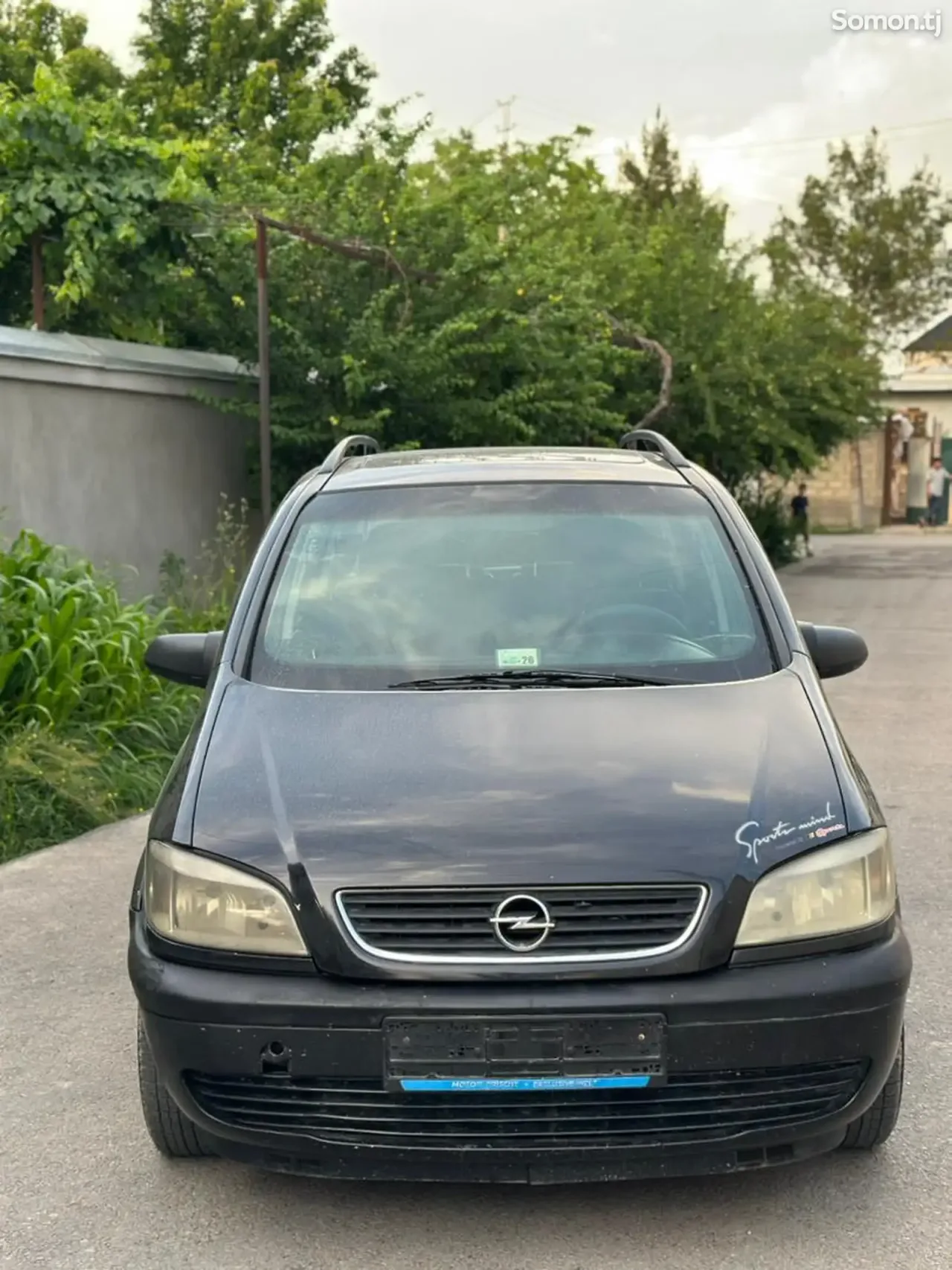Opel Zafira 1999 · 1.6 MT