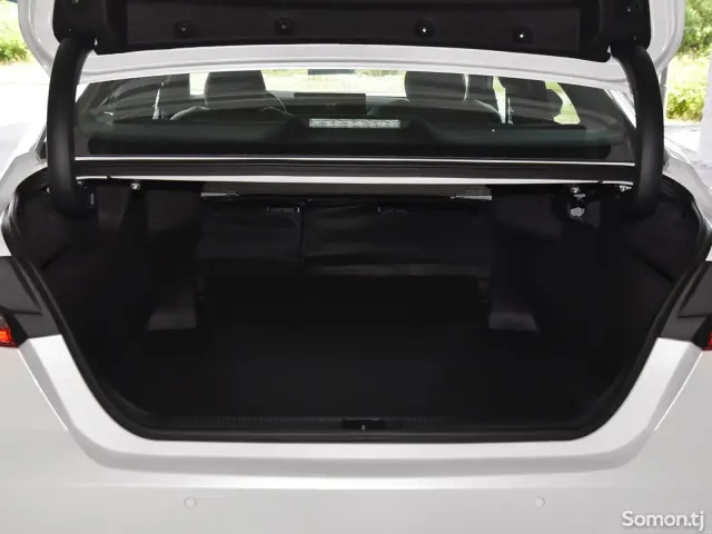 Toyota Camry 2026 · 2.0 AT