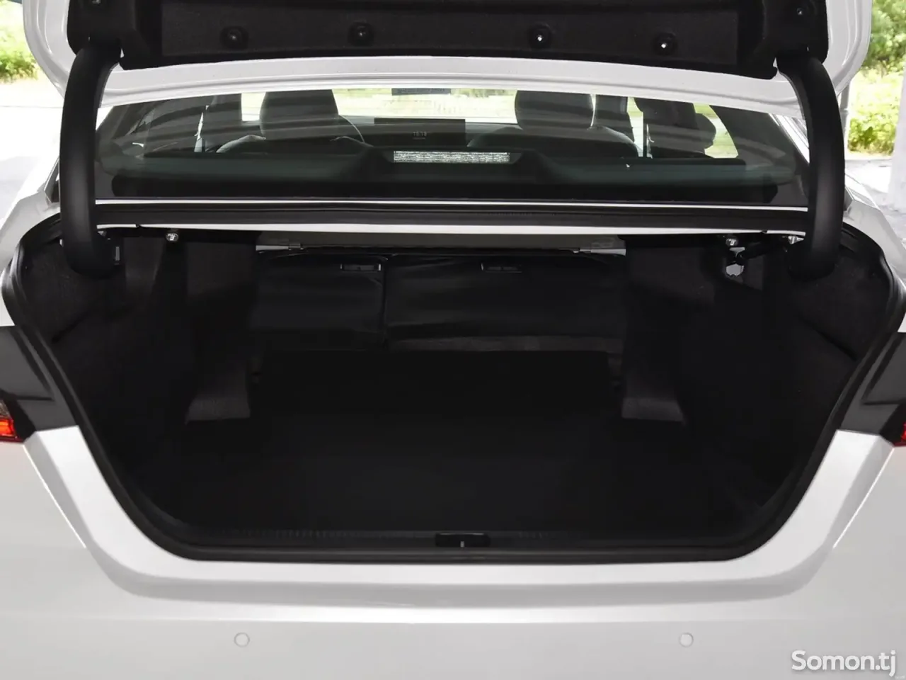 Toyota Camry 2026 · 2.0 AT