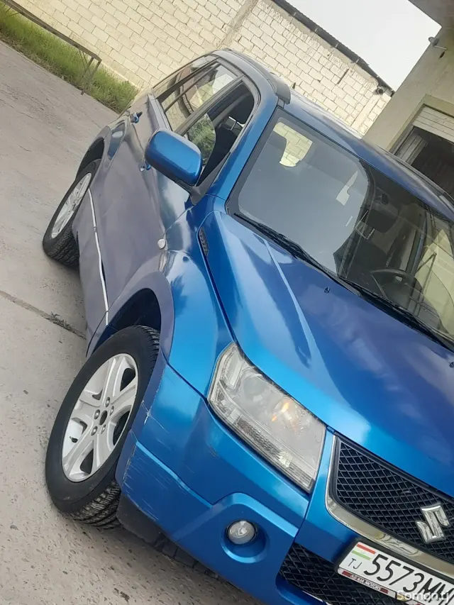 Suzuki Grand Vitara 2008 · 2.5 AT