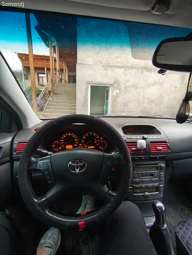 Toyota Avensis 2006 · 1.8 MT