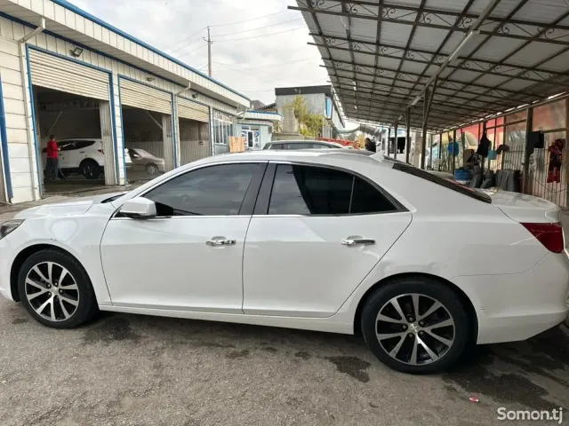 Chevrolet Malibu 2015 · 2.0 AT