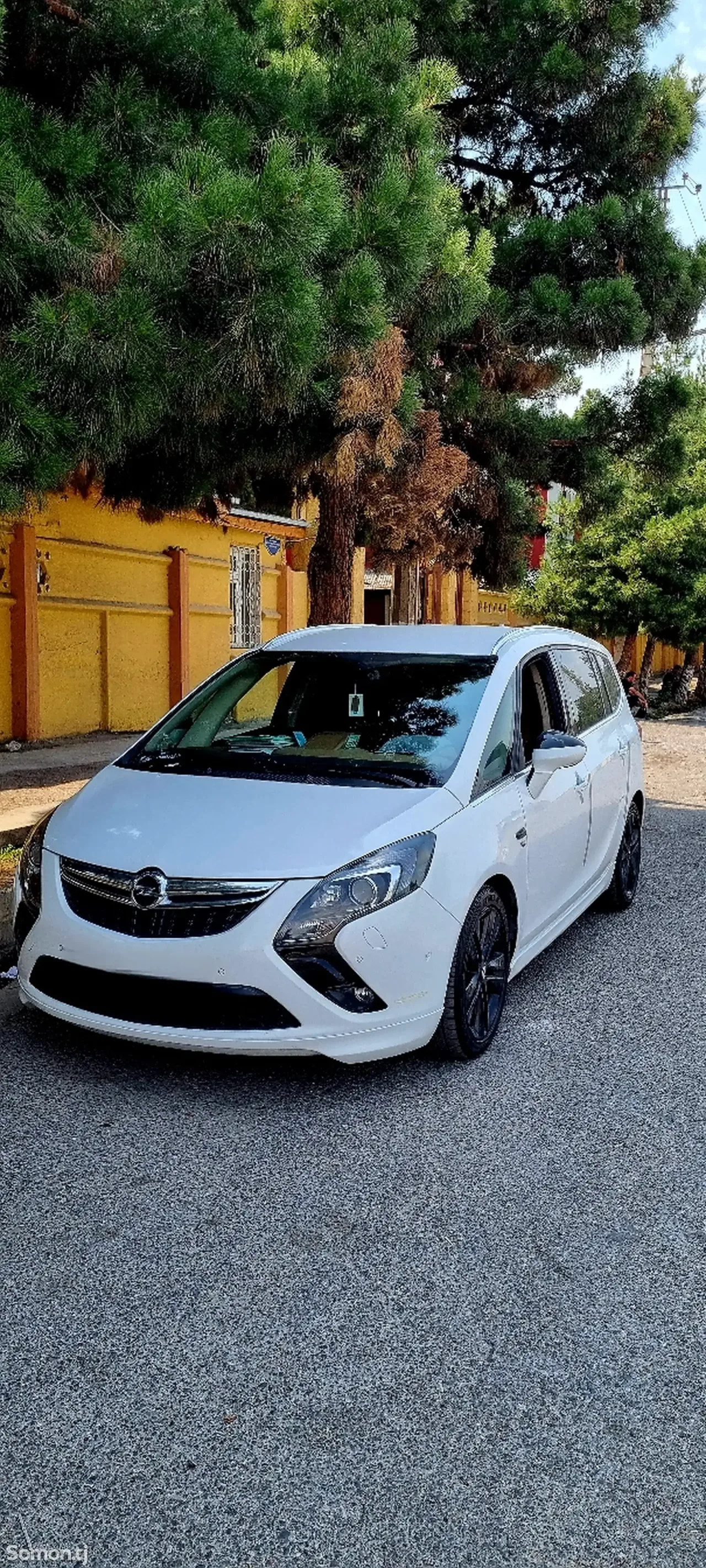 Opel Zafira 2017 · 2.0 AT