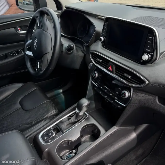 Hyundai Santa Fe 2018 · 2.2 AT