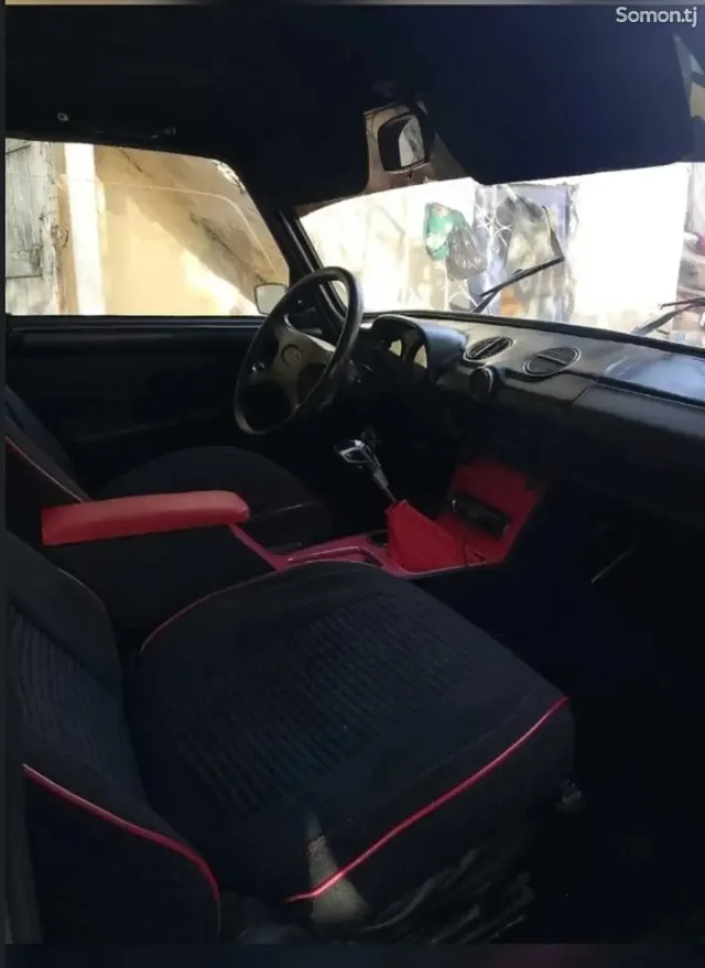 Lada (ВАЗ) 2106 2000 · 1.5 MT