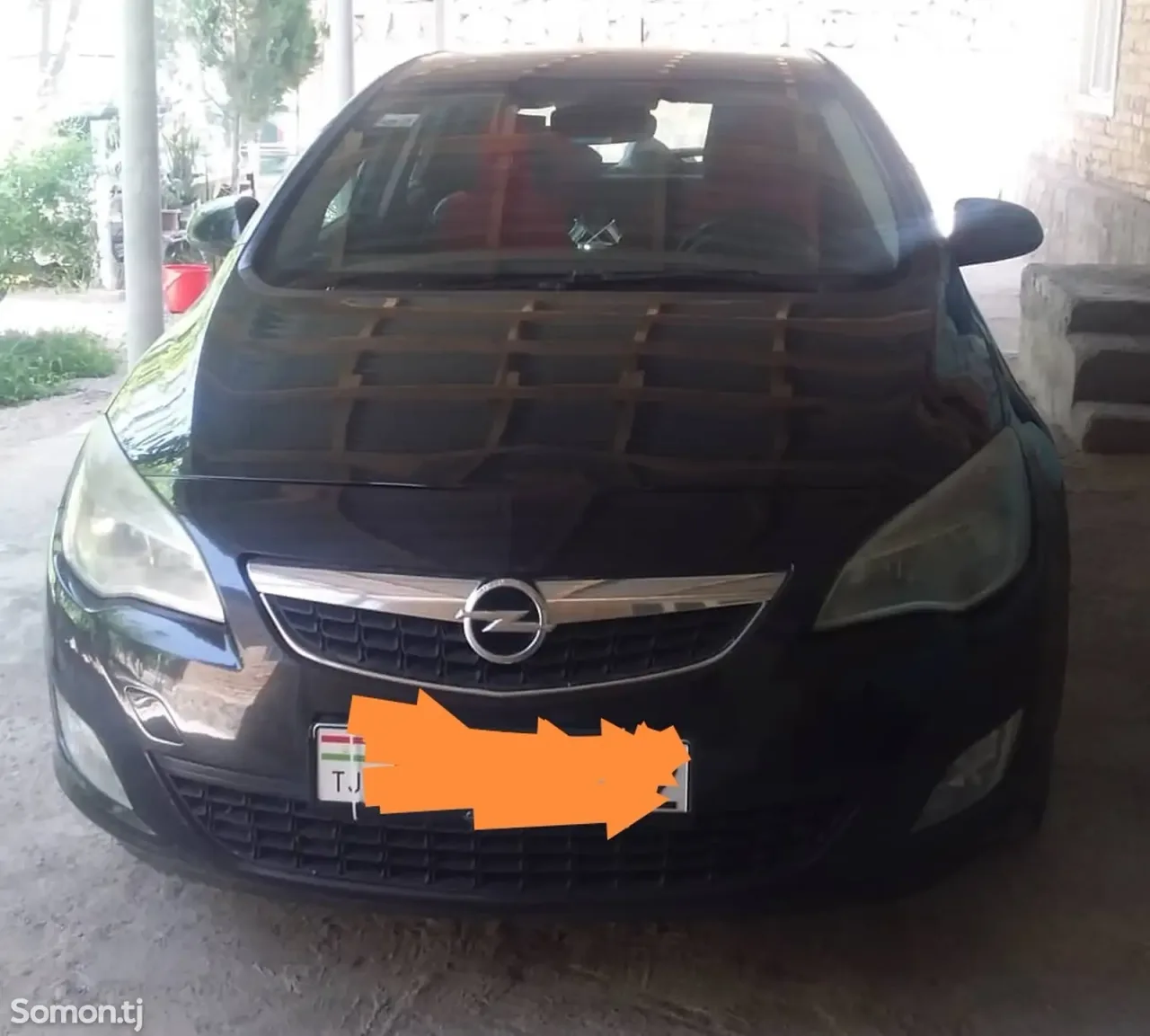 Opel Astra J 2010 · 1.6 AT