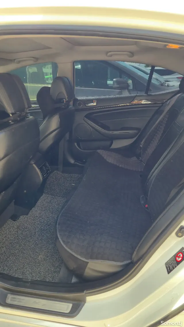 Kia K7 2014 · 2.4 AT
