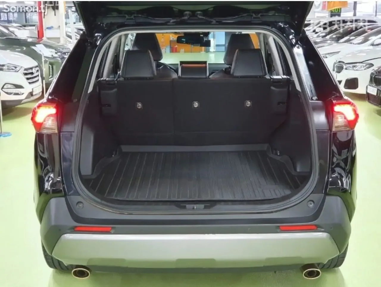 Toyota RAV 4 2020 · 2.5 AT