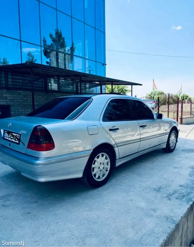 Mercedes-Benz C class 1999 · 1.8 AT