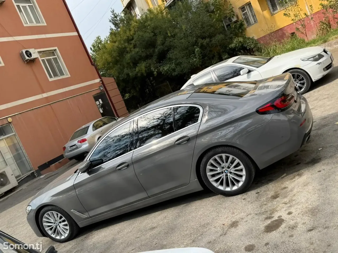BMW 5 series 2020 · 2.0 AT