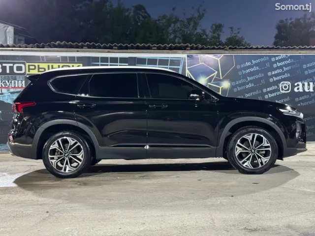 Hyundai Santa Fe 2018 · 2.0 AT