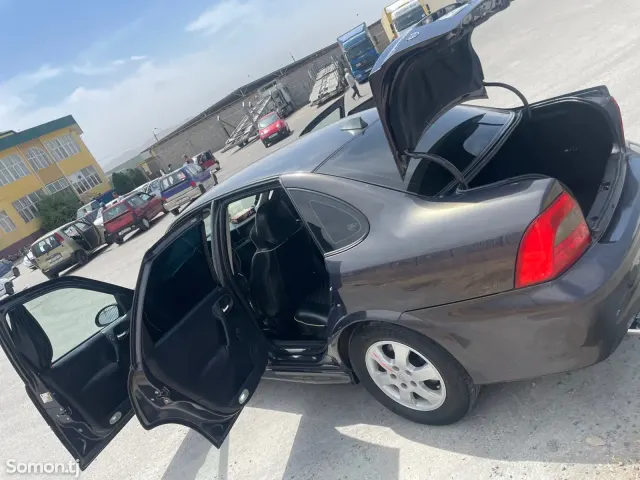 Opel Vectra B 2000 · 1.6 MT