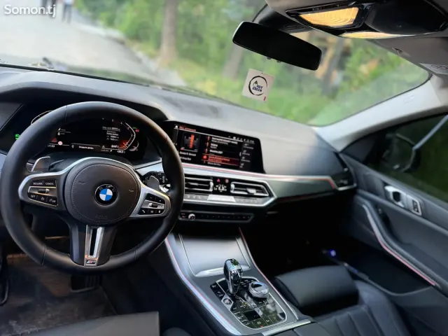 BMW X5 2021 · 2.5 AT