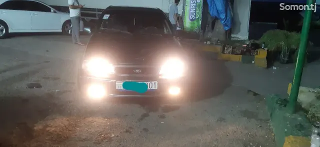 Daewoo Nexia 1995 · 1.6 MT