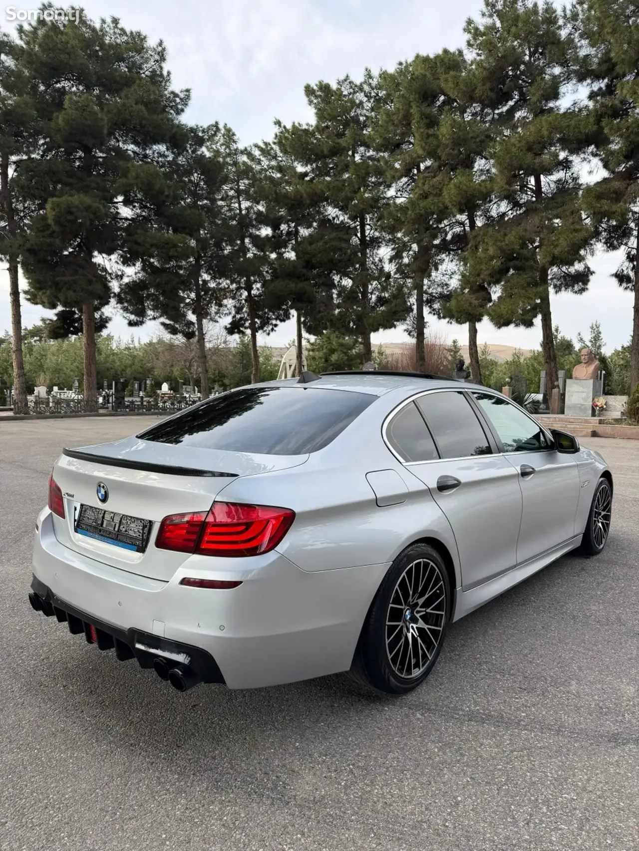 BMW 5 series 2011 · 2.0 AT