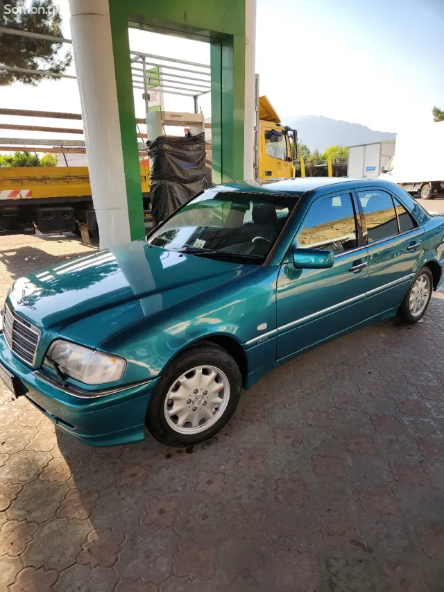 Mercedes-Benz C class 1999 · 1.8 MT