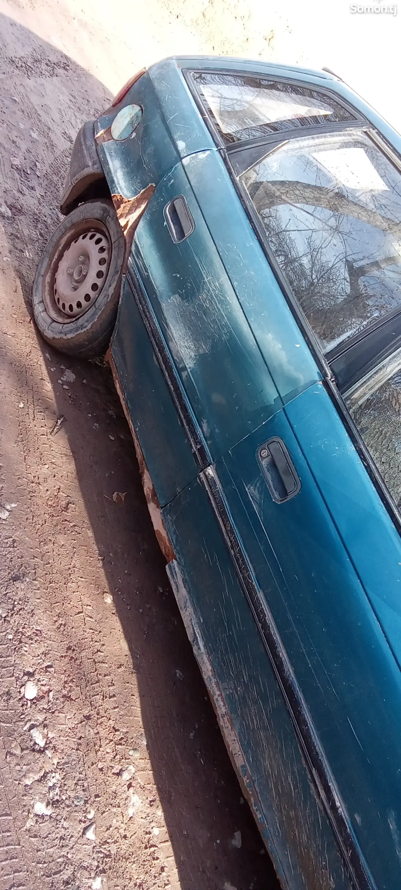 Opel Astra F 1992 · 1.6 MT