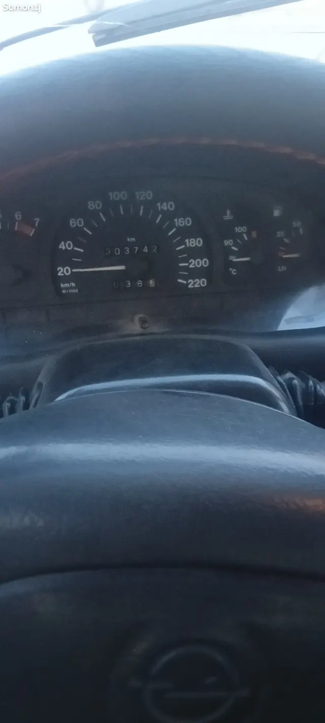 Opel Astra F 1997 · 1.8 MT