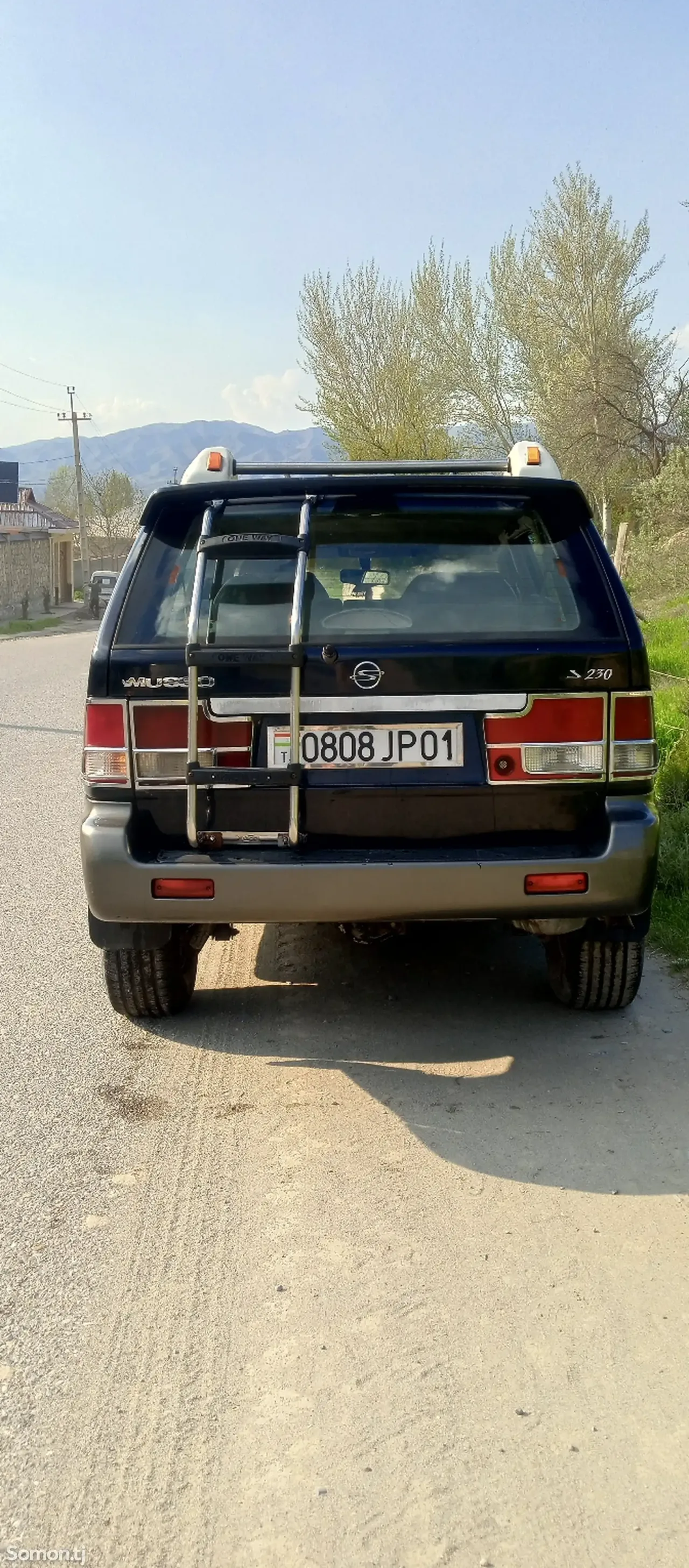 Ssang Yong Musso 2000 · 2.3 MT