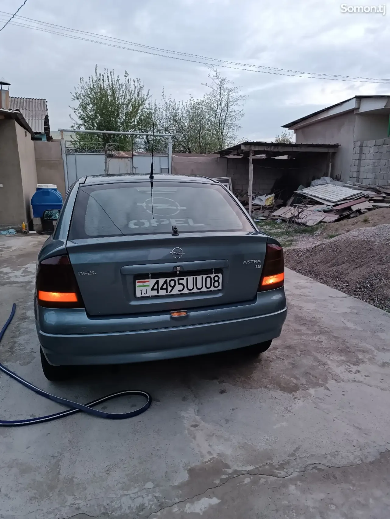 Opel Astra G 1998 · 1.6 MT