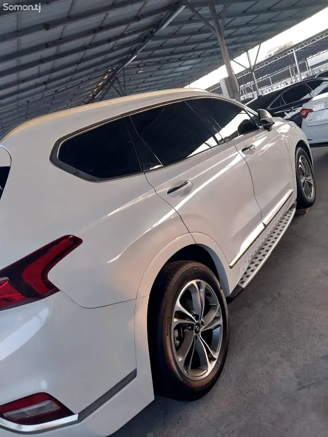 Hyundai Santa Fe 2018 · 2.2 AT