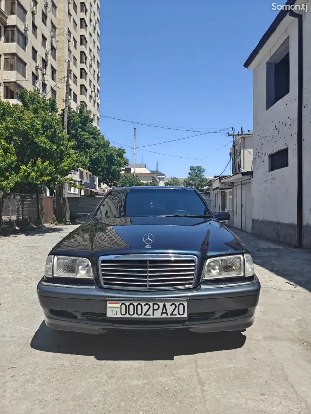 Mercedes-Benz C class 1999 · 2.4 AT
