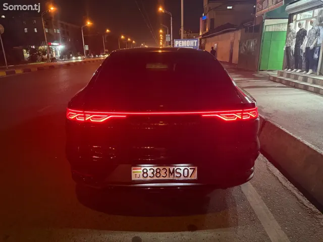 BYD Han 2025 · AT